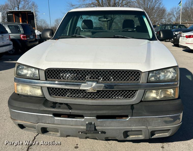 image for item DR6053 2003 Chevrolet Silverado 2500  pickup truck