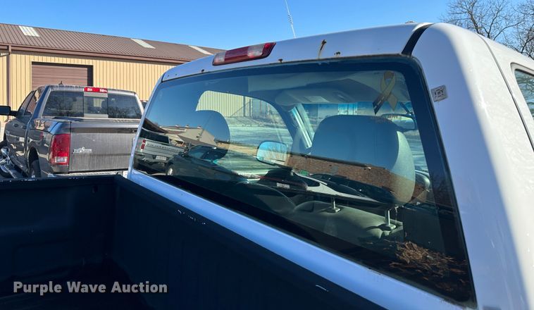 image for item DR6053 2003 Chevrolet Silverado 2500  pickup truck