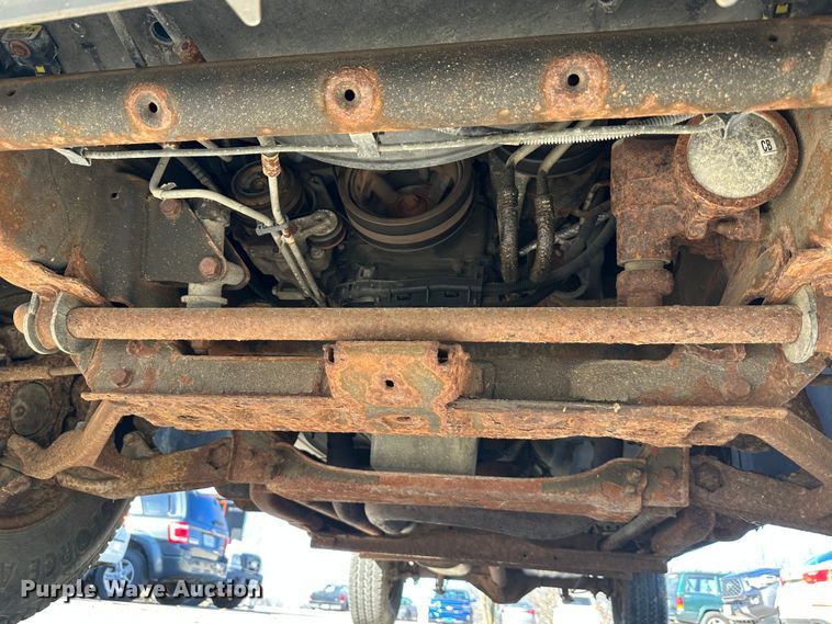 image for item DR6053 2003 Chevrolet Silverado 2500  pickup truck