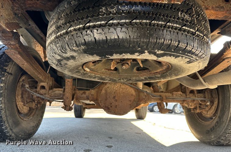 image for item DR6053 2003 Chevrolet Silverado 2500  pickup truck