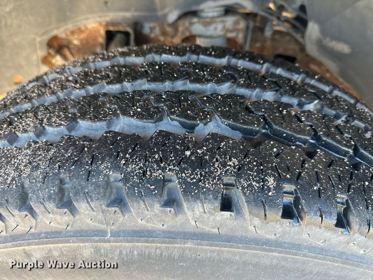 image for item DR6053 2003 Chevrolet Silverado 2500  pickup truck