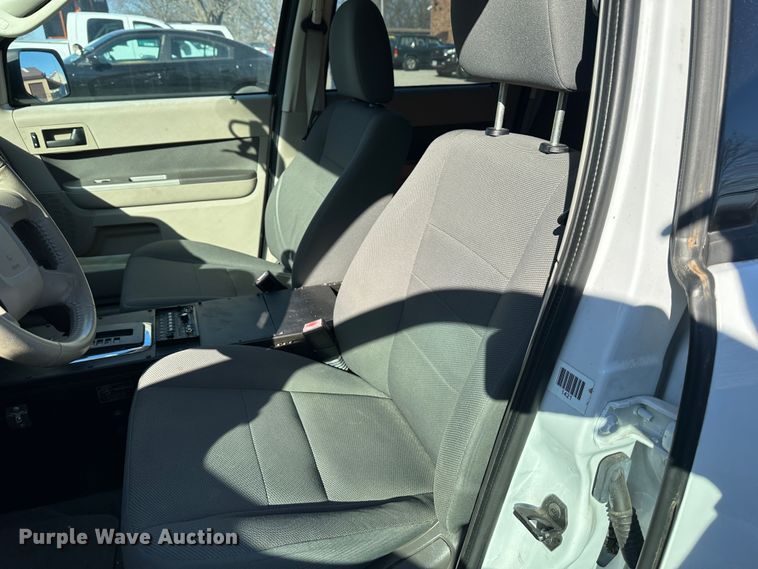 image for item DR6055 2009 Ford Escape Hybrid  SUV