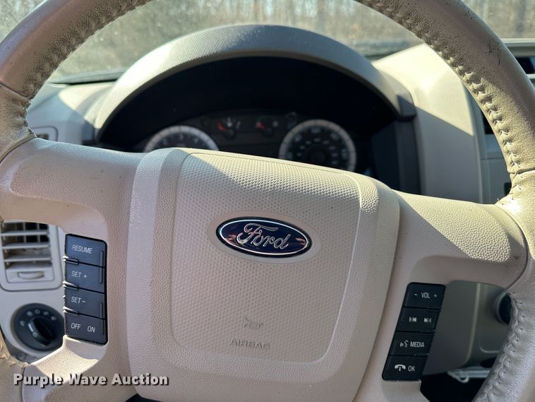 image for item DR6055 2009 Ford Escape Hybrid  SUV