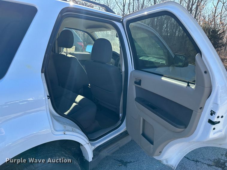 image for item DR6055 2009 Ford Escape Hybrid  SUV