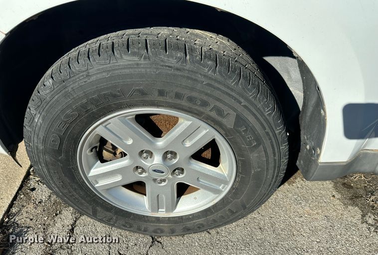 image for item DR6055 2009 Ford Escape Hybrid  SUV