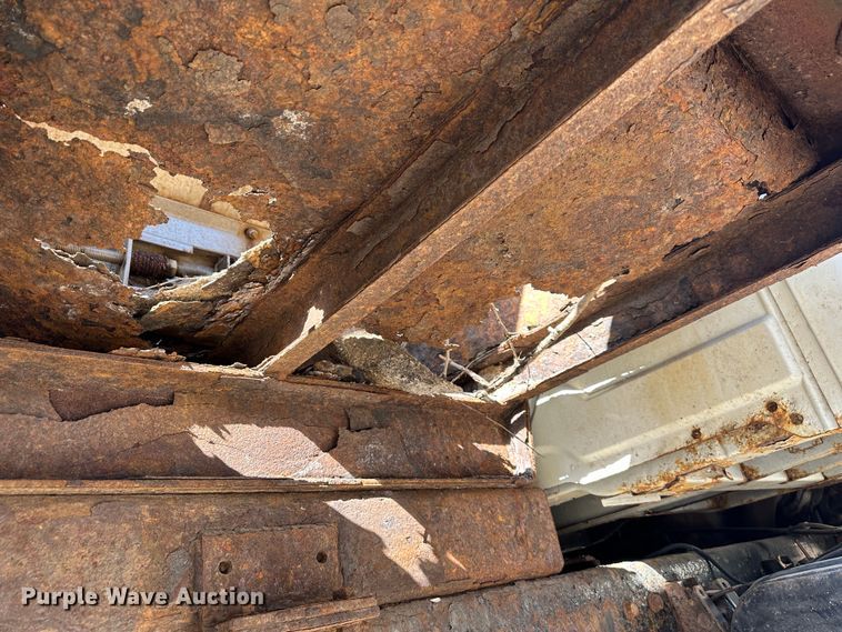 image for item DR6057 2008 International 7300  dump truck