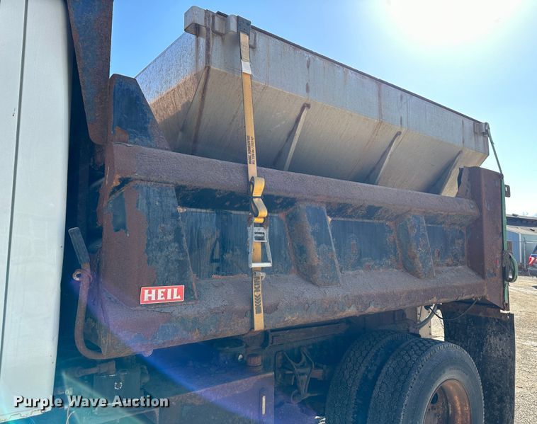 image for item DR6057 2008 International 7300  dump truck