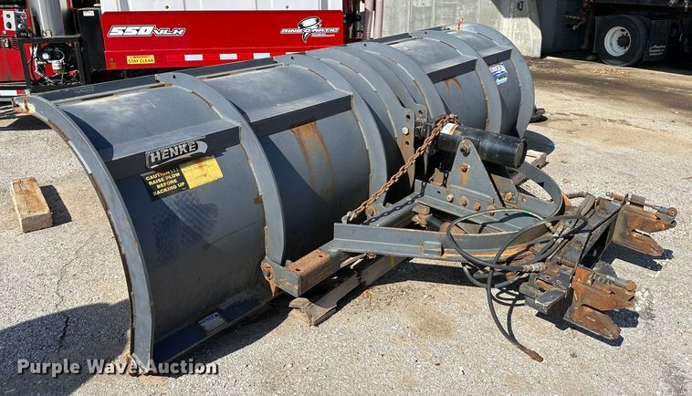 image for item DR6057 2008 International 7300  dump truck