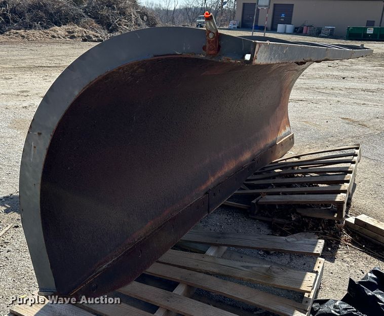 image for item DR6057 2008 International 7300  dump truck