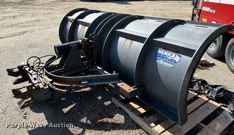 image for item DR6057 2008 International 7300  dump truck