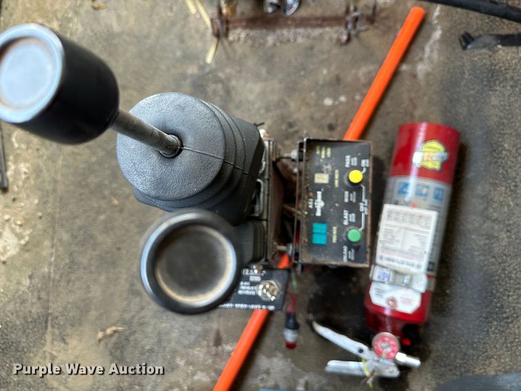 image for item DR6057 2008 International 7300  dump truck