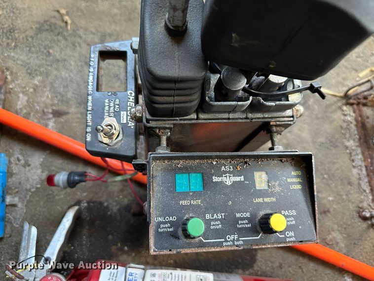 image for item DR6057 2008 International 7300  dump truck