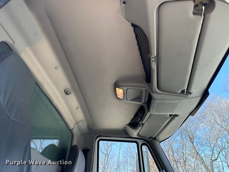 image for item DR6057 2008 International 7300  dump truck