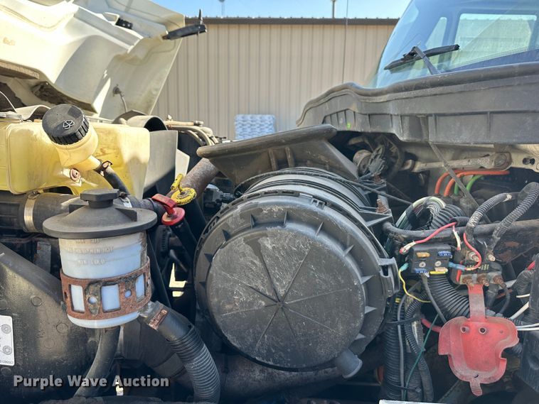 image for item DR6057 2008 International 7300  dump truck