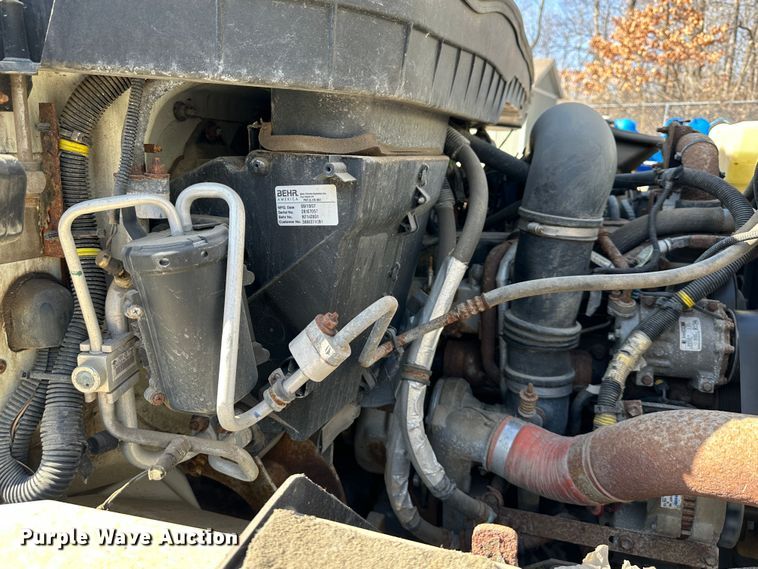 image for item DR6057 2008 International 7300  dump truck