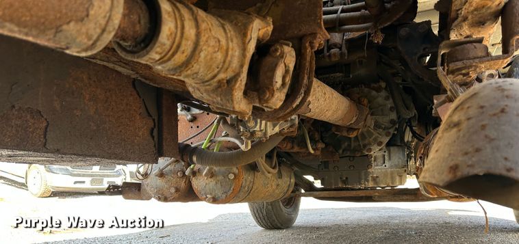 image for item DR6057 2008 International 7300  dump truck