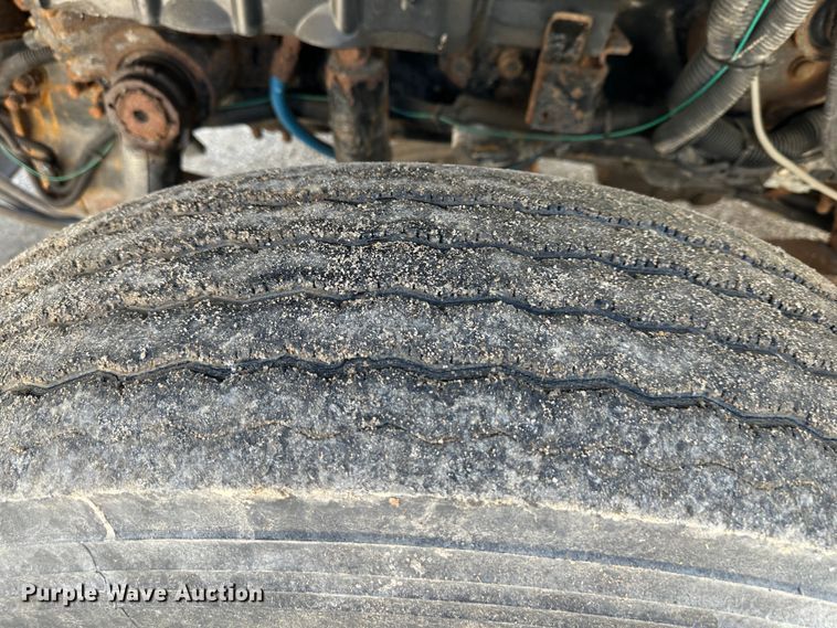 image for item DR6057 2008 International 7300  dump truck