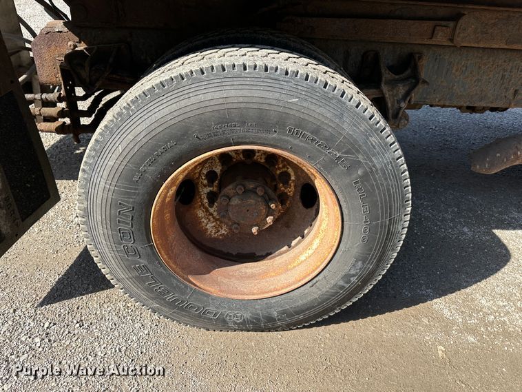 image for item DR6057 2008 International 7300  dump truck