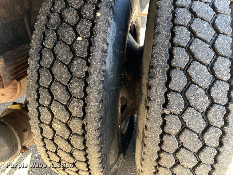 image for item DR6057 2008 International 7300  dump truck