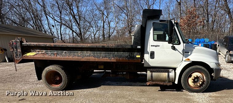 image for item DR6058 2012 International DuraStar 4300  dump truck