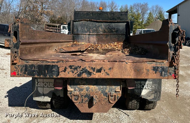 image for item DR6058 2012 International DuraStar 4300  dump truck