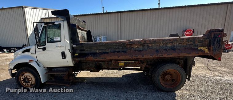 image for item DR6058 2012 International DuraStar 4300  dump truck