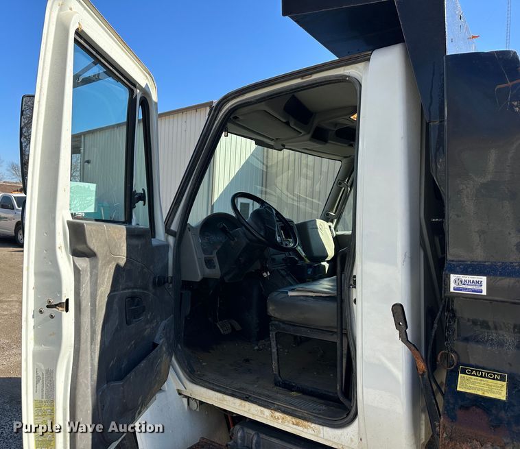 image for item DR6058 2012 International DuraStar 4300  dump truck