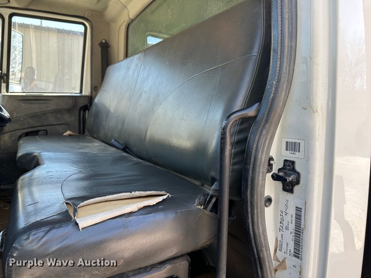 image for item DR6058 2012 International DuraStar 4300  dump truck