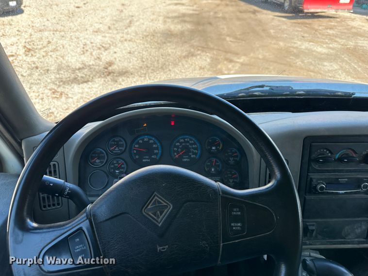 image for item DR6058 2012 International DuraStar 4300  dump truck