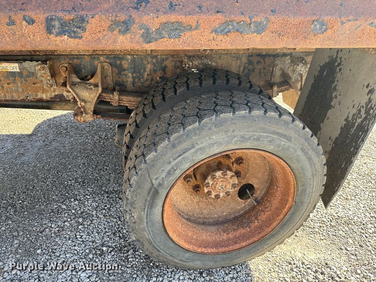 image for item DR6058 2012 International DuraStar 4300  dump truck