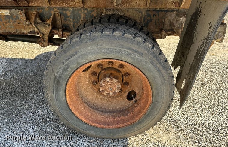 image for item DR6058 2012 International DuraStar 4300  dump truck