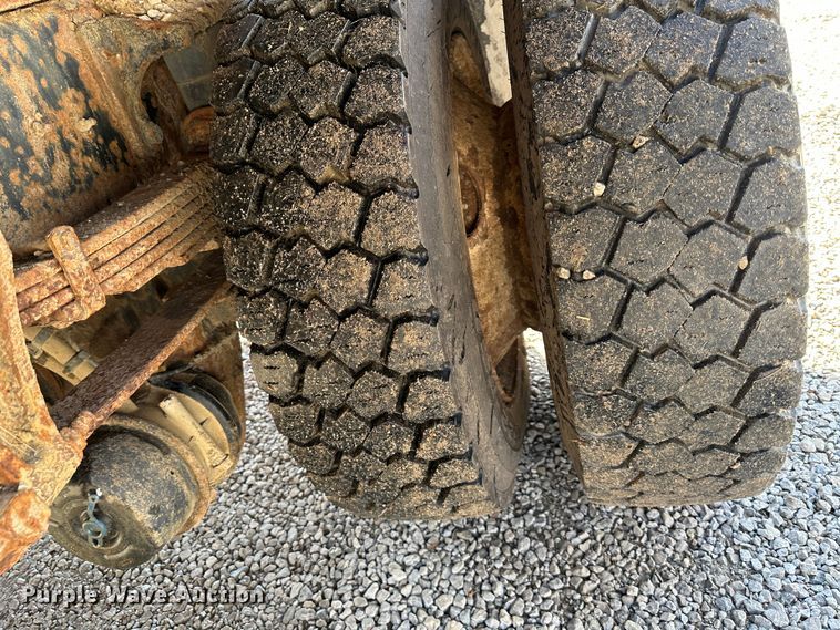 image for item DR6058 2012 International DuraStar 4300  dump truck