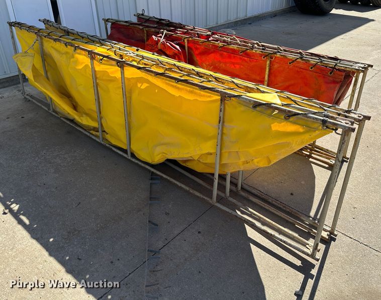 image for item DR6067 (2) Fol-da-tank tanks