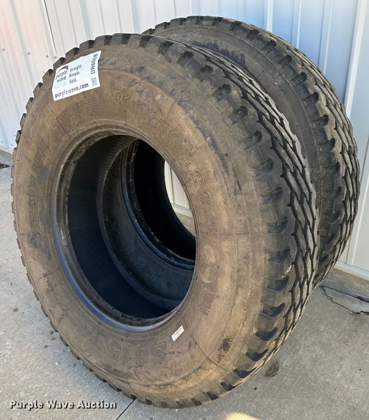 image for item DR6068 (2) 315/80R22.5 Sailun tires