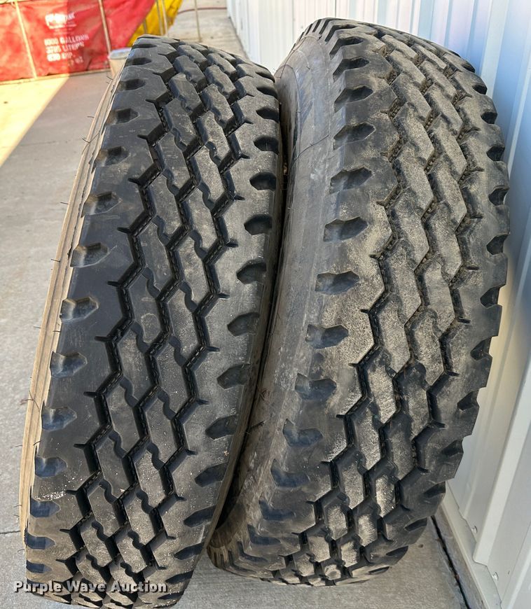 image for item DR6068 (2) 315/80R22.5 Sailun tires