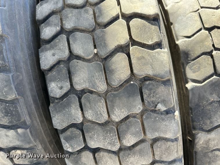 image for item DR6069 (4) 12R22.5 Goodyear tires