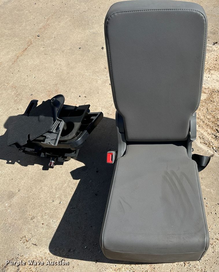 image for item DR6070 Pickup truck parts