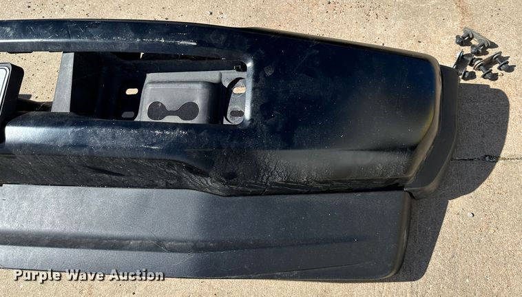 image for item DR6070 Pickup truck parts