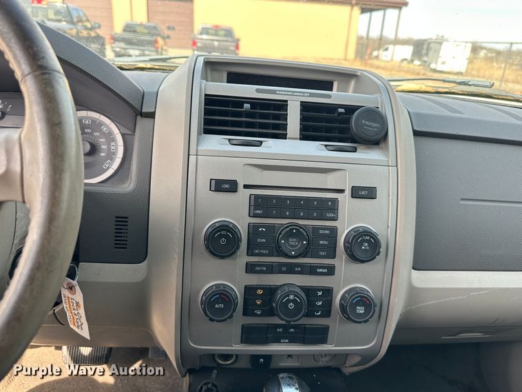 image for item DR6082 2009 Ford Escape Hybrid  SUV