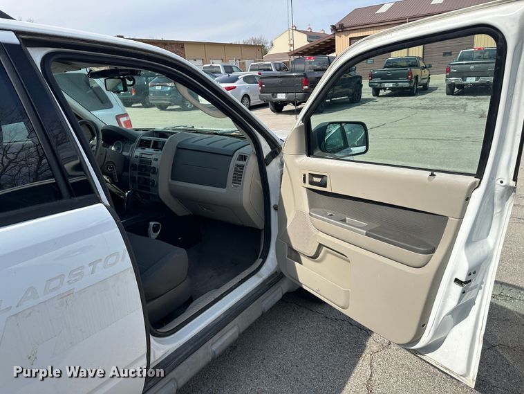 image for item DR6082 2009 Ford Escape Hybrid  SUV