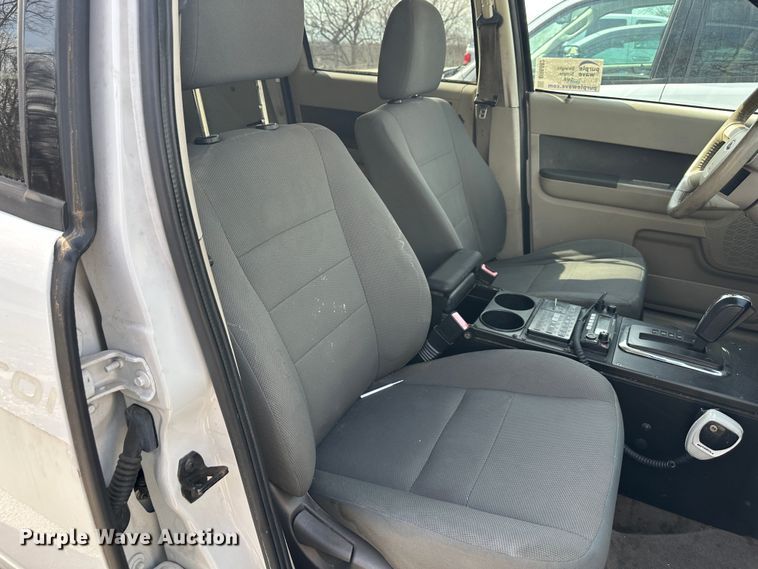 image for item DR6082 2009 Ford Escape Hybrid  SUV