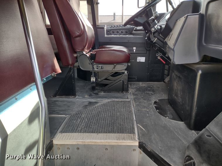 image for item DR8256 2014 Blue Bird Vision  school bus