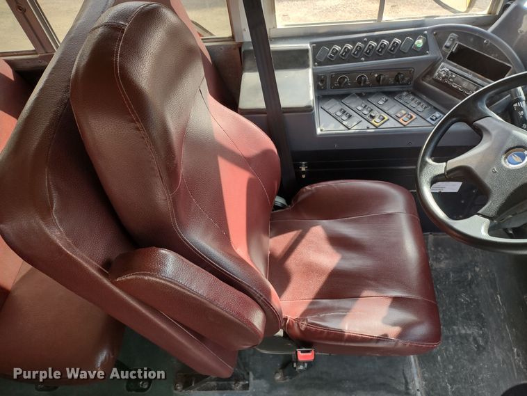 image for item DR8256 2014 Blue Bird Vision  school bus