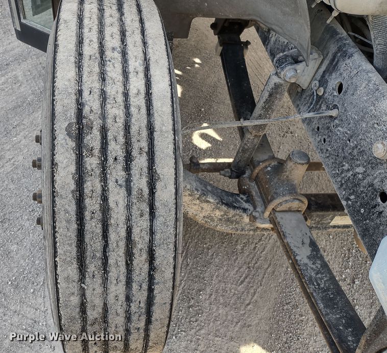 image for item DR8256 2014 Blue Bird Vision  school bus