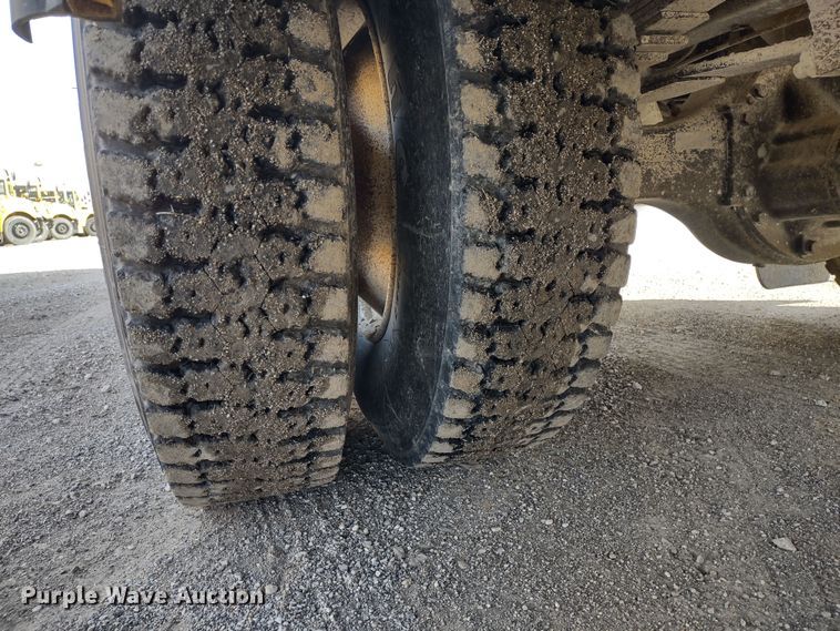 image for item DR8256 2014 Blue Bird Vision  school bus