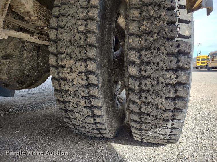 image for item DR8256 2014 Blue Bird Vision  school bus