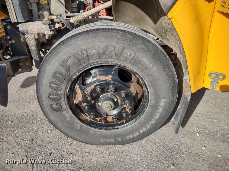 image for item DR8257 2014 Blue Bird Vision  school bus