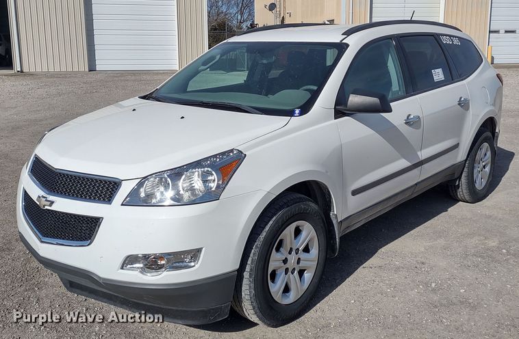 image for item DR8258 2012 Chevrolet Traverse LS  SUV
