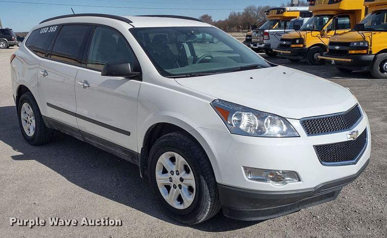 image for item DR8258 2012 Chevrolet Traverse LS  SUV