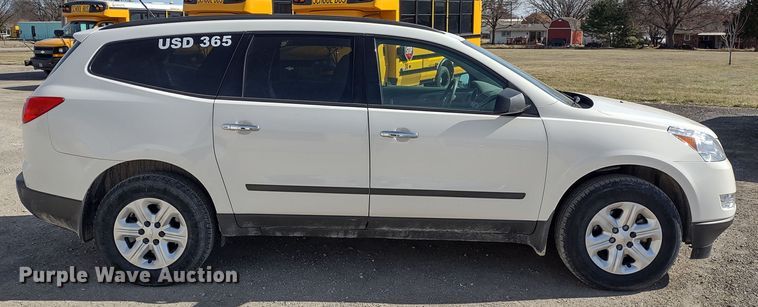 image for item DR8258 2012 Chevrolet Traverse LS  SUV